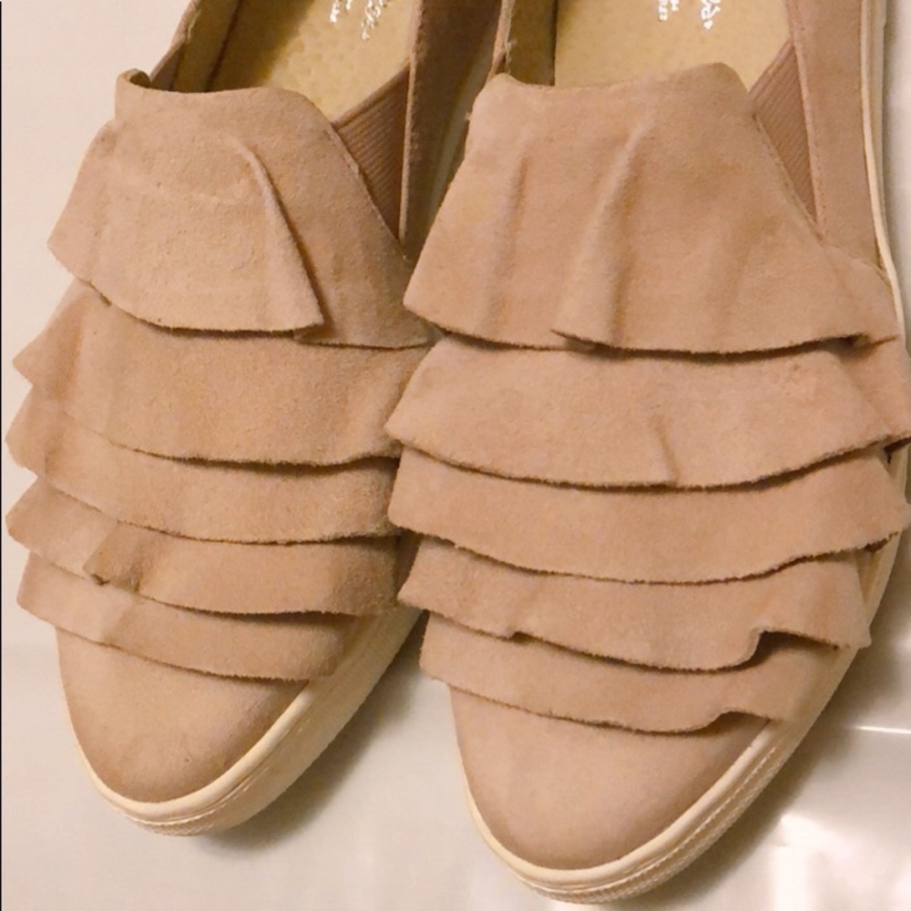 SEYCHELLES Slip-On Sneakers! Good condition - Picture 5 of 7